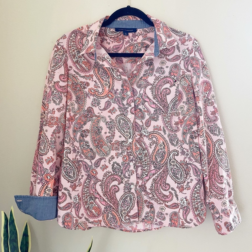 TOMMY HILFIGER PINK PEACH PAISLEY BUTTON DOWN SZ M